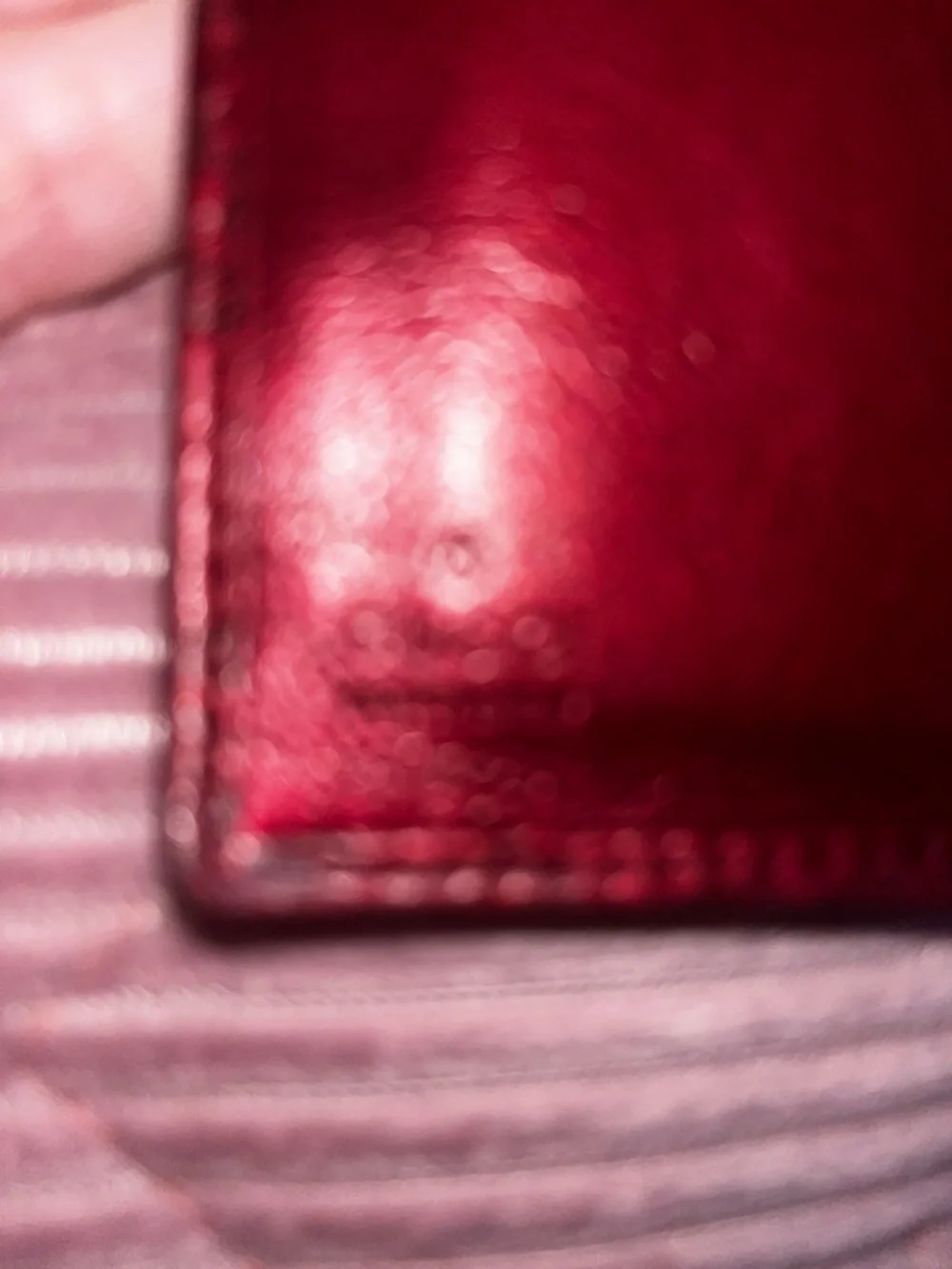 Gucci Burgundy Leather GG Heart Snap Card Holder & wallet with Monogram & heart - Picture 13 of 14